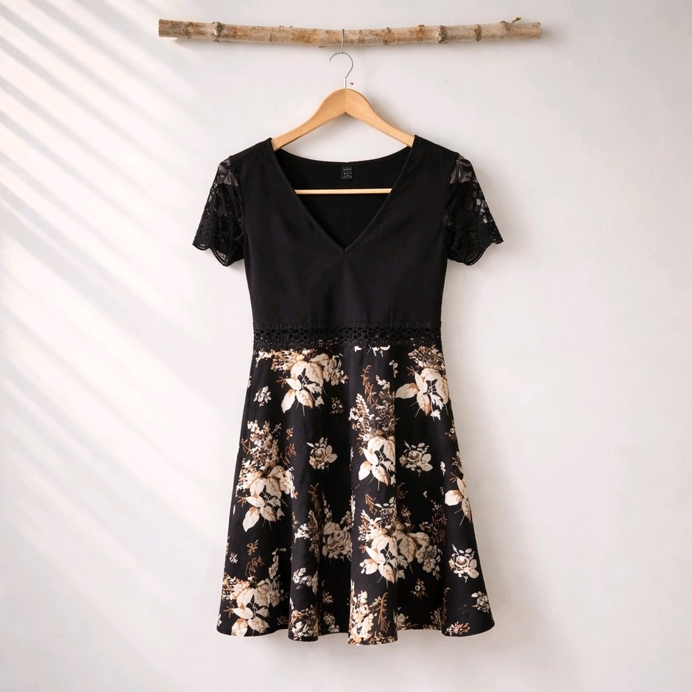 Black Floral Lace-Trim Fit & Flare Dress Size S